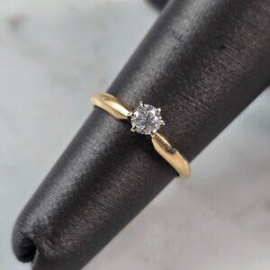 Womens 14K Yellow Gold Solitaire Diamond Engagement Ring, 1.7g E983